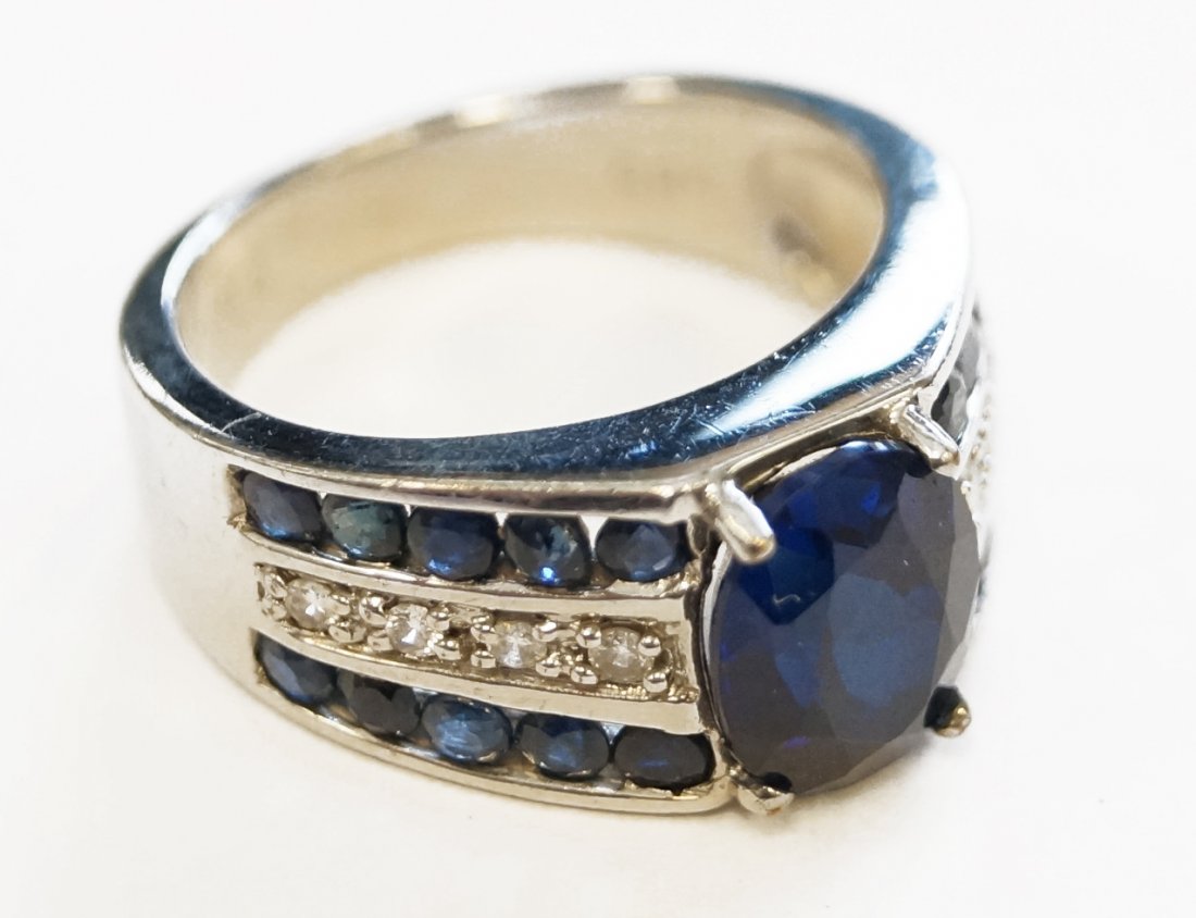 585 WHITE GOLD 2.5 CT SYNTHETIC BLUE SAPPHIRE RING WITH (1 of 1)