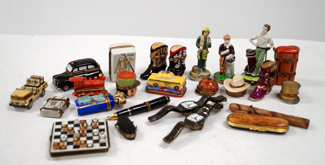 LOT (26) LIMOGES DECORATED PORCELAIN BOXES INCLUDING (1 of 1)