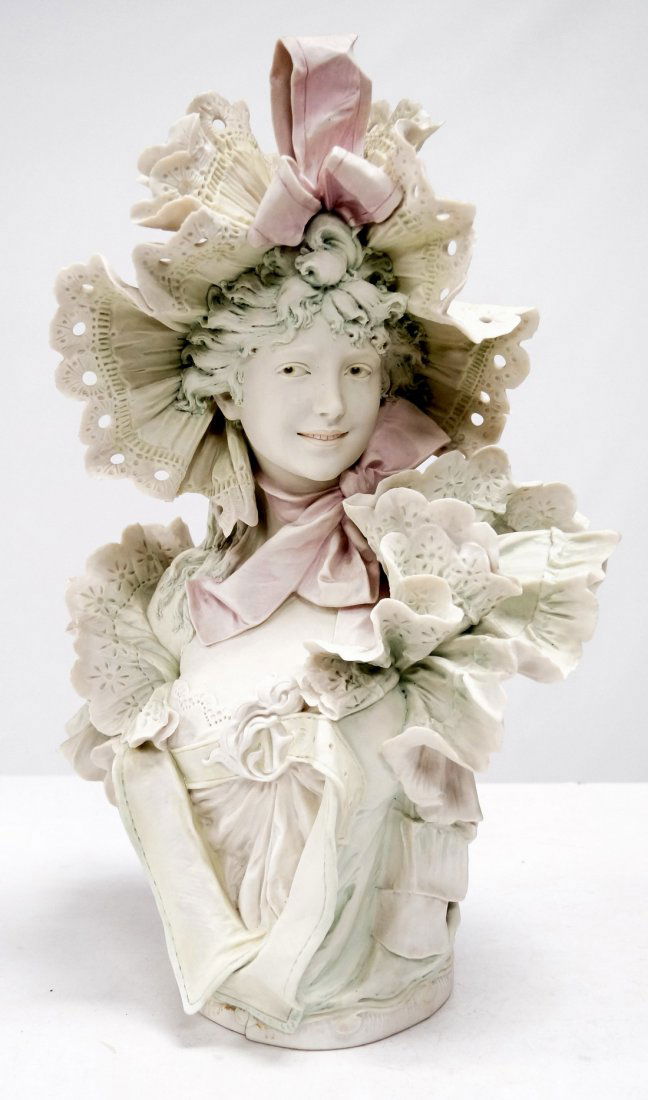 VINTAGE ROYAL DUX PORCELAIN BUST OF A YOUNG WOMAN, (1 of 2)