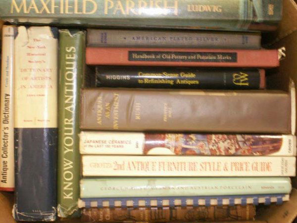 BOX (13) VOLUMES ANTIQUE REFERENCE: BOX (13) VOLUMES ANTIQUE REFERENCE INCLUDING MAXFIELD PARRISH, JAPANESE CERAMICS, ETC