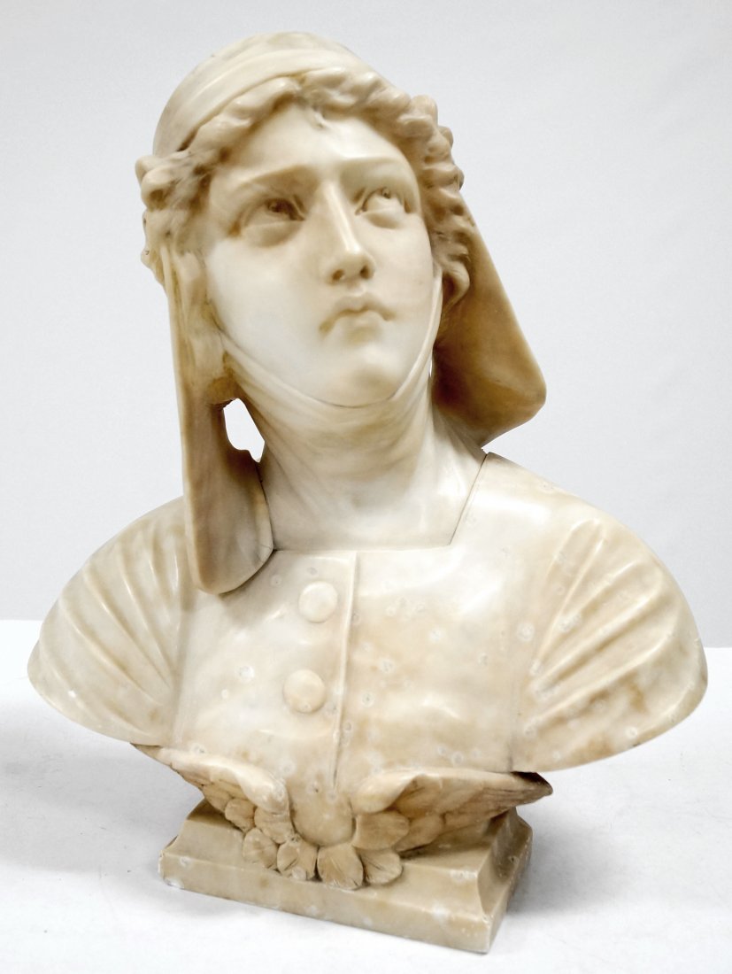 ITALIAN CARVED MARBLE BUST OF A RENAISSANCE WOMAN. (1 of 1)