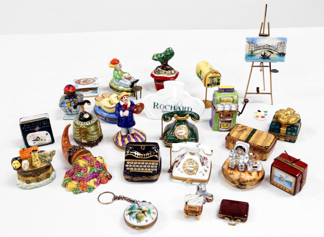 LOT (23) LIMOGES PORCELAIN DECORATED BOXES INCLUDING (1 of 4)