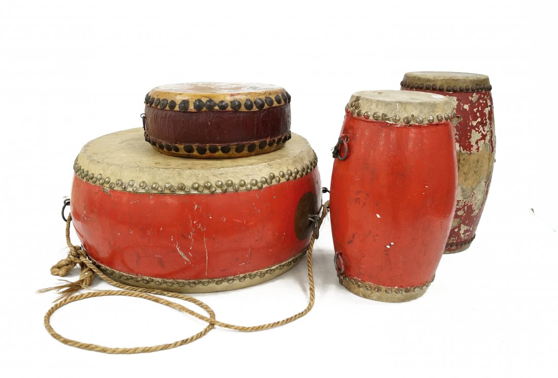 LOT (4) ASSORTED CHINESE LACQUERED PARADE DRUMS. (1 of 1)