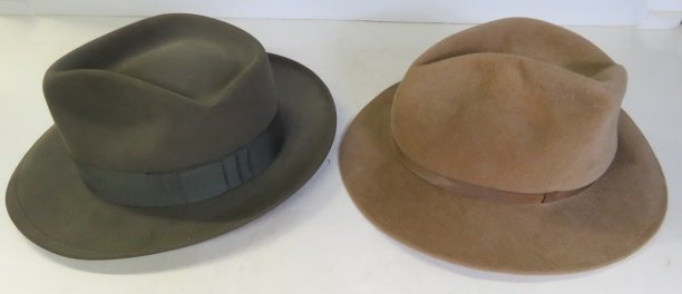LOT (2) MAN'S FEDORA HATS. SIZE 7 1/4 WITH VINTAGE HAT (1 of 6)
