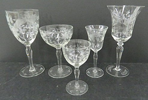 APPROXIMATELY (47) VINTAGE FLORAL PATTERNED ETCHED (1 of 4)