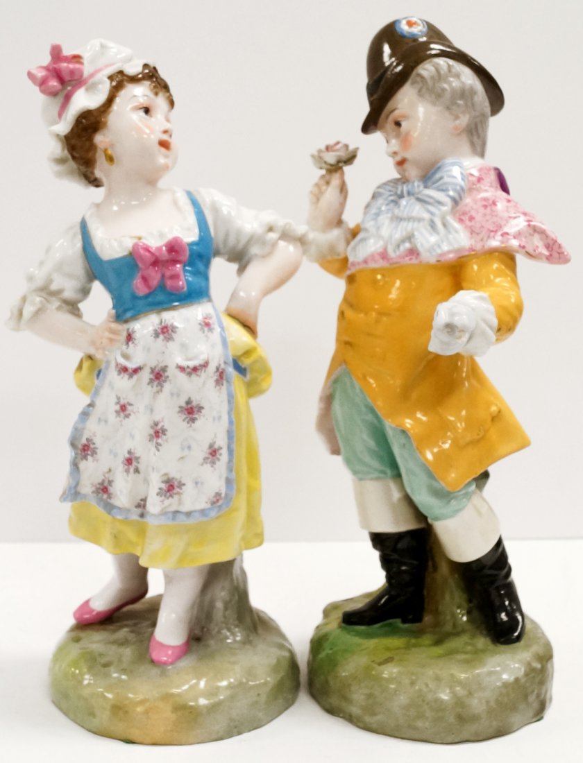 PAIR CONTINENTAL PORCELAIN FIGURES, 19TH CENTURY. (1 of 2)
