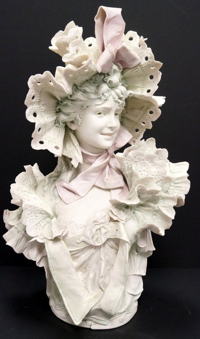 VINTAGE ROYAL DUX PORCELAIN BUST OF A YOUNG WOMAN, (1 of 1)