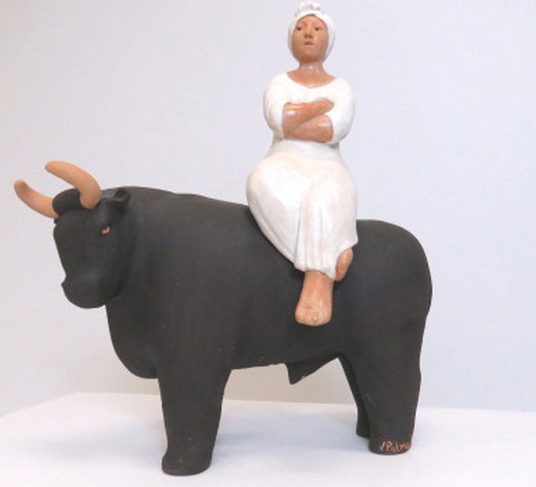 MODERN STUDIO POTTERY FIGURE OF A WOMAN SEATED ON A (1 of 5)