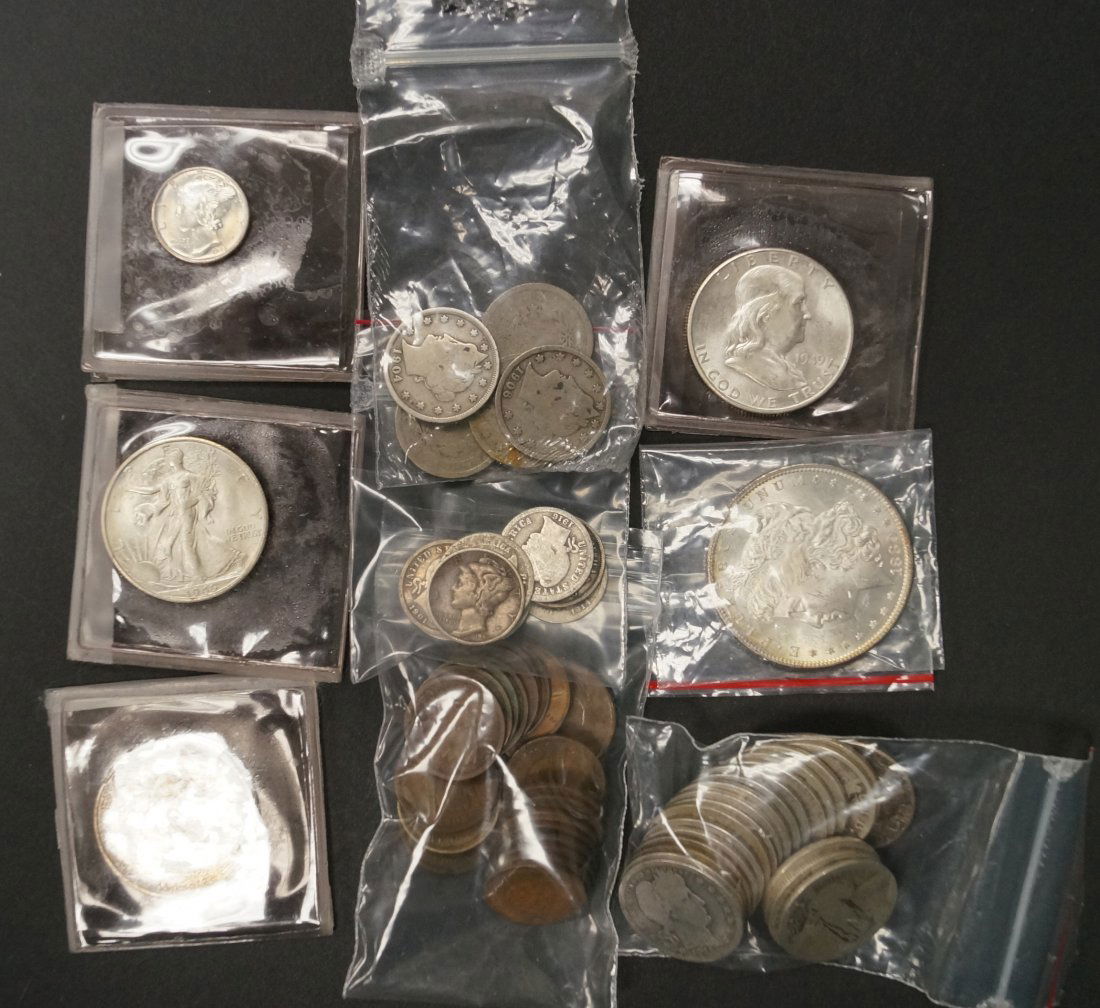 LOT (65) ASSORTED US COINS INCLUDING 1880 MORGAN SILVER (1 of 3)