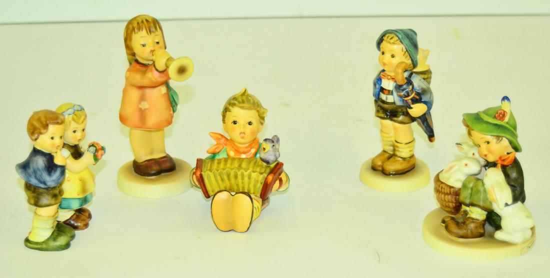LOT (5) HUMMEL GOEBEL PORCELAIN FIGURES. HEIGHT 3 (1 of 2)