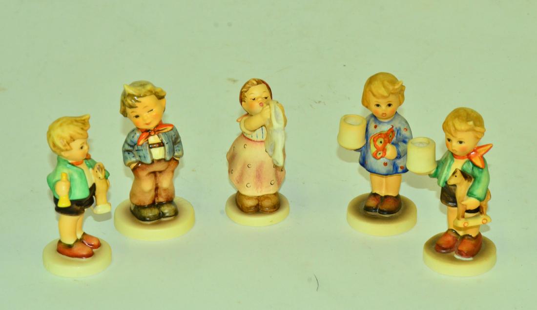 LOT (5) HUMMEL GOEBEL PORCELAIN FIGURES. HEIGHT 3 (1 of 2)