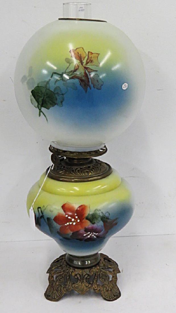ANTIQUE HAND PAINTED GONE-WITH-THE-WIND STYLE OIL LAMP (1 of 3)