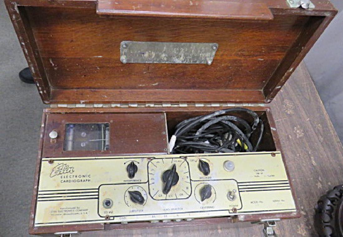 EDISON ELECTRONIC CARDIOGRAPH WITH CASE (1 of 8)