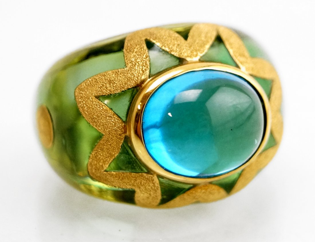 CONTEMPORARY 750 YELLOW GOLD, LUCITE AND CABOCHON BLUE (1 of 4)