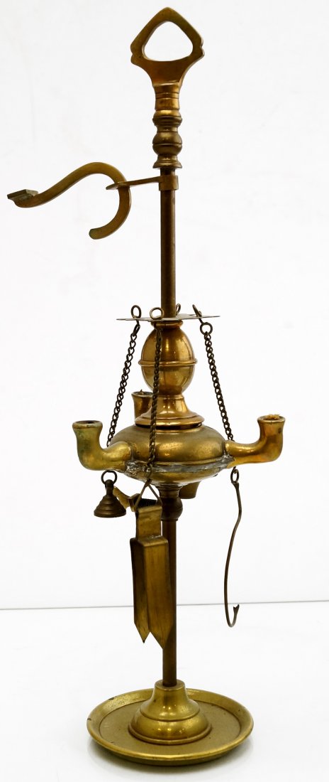 MINIATURE VENETIAN BRASS FLUID LAMP. HEIGHT 12" (1 of 2)