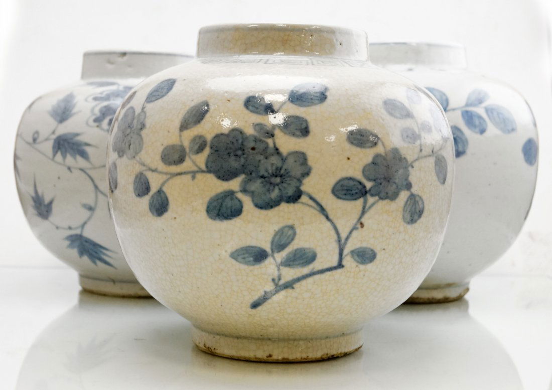 LOT (3) CHINESE PROVINCIAL GLAZED STONEWARE DECORATED (1 of 3)