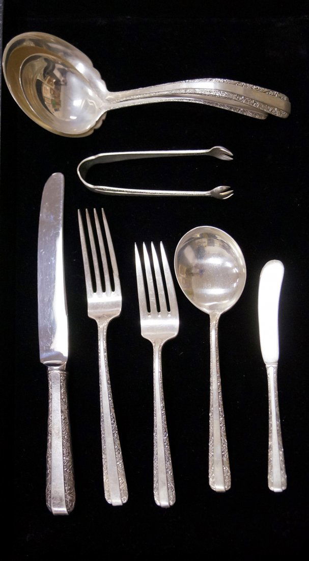 SET TOWLE "CANDLELIGHT" STERLING FLATWARE, SERVICE FOR (1 of 3)