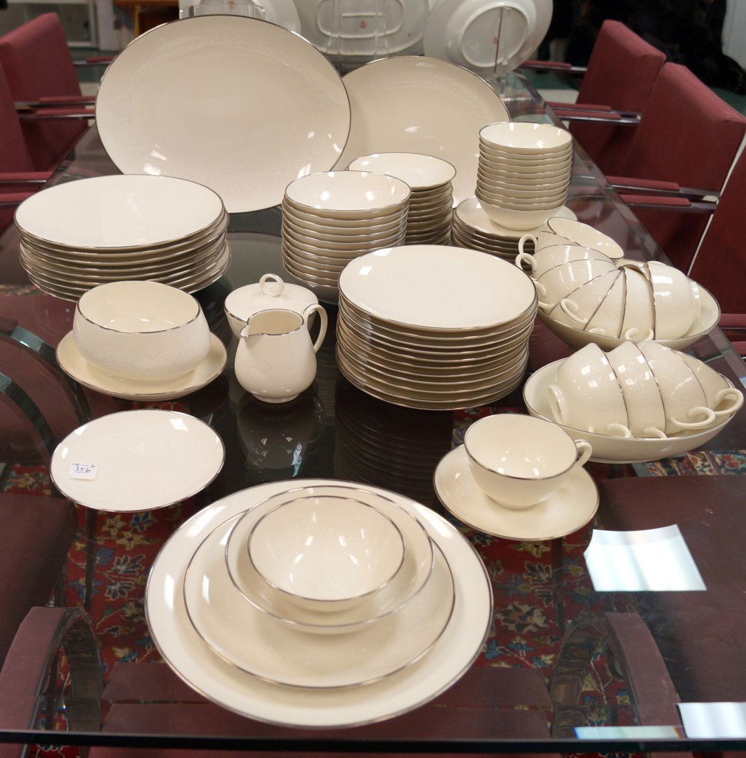 SET NORITAKE "MONT BLANC" DECORATED PORCELAIN (1 of 4)