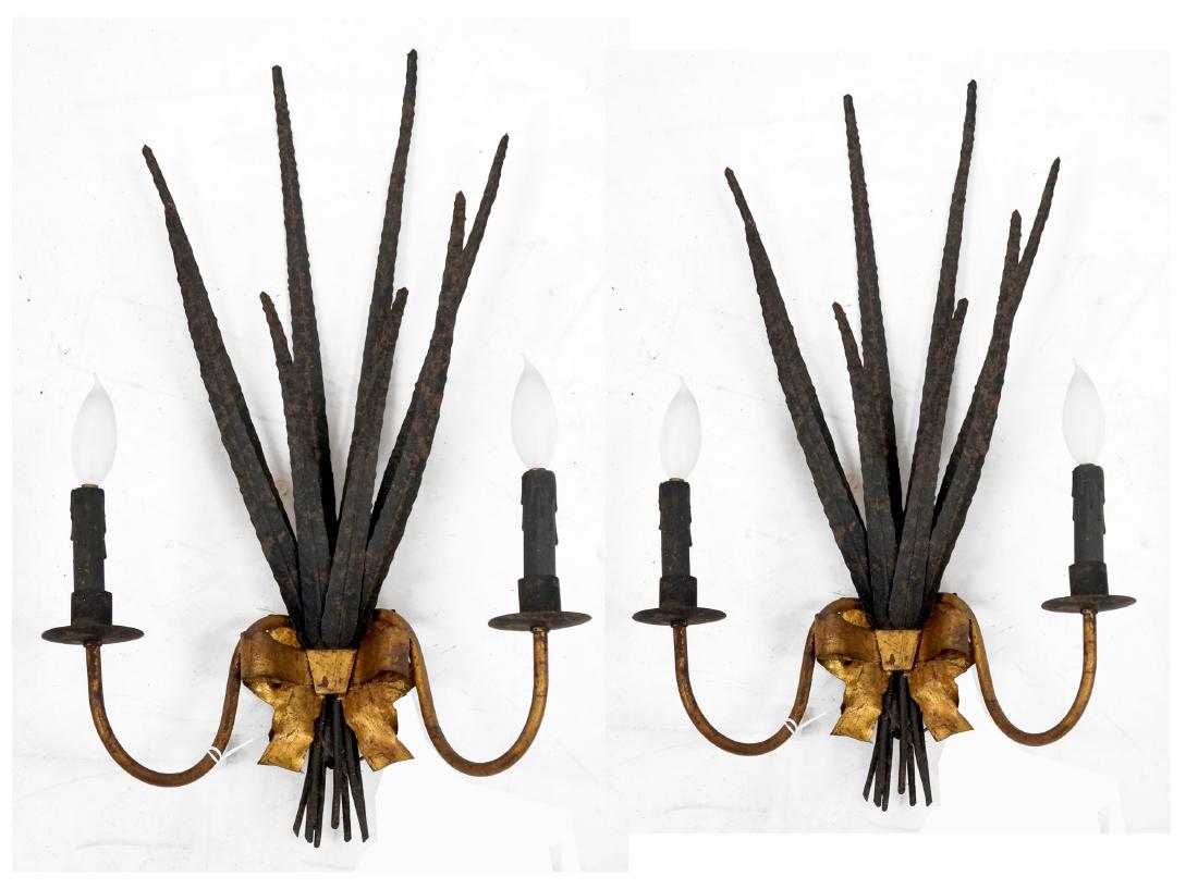 PAIR MID-CENTURY MODERN GILT METAL SHEAF WALL SCONCES. (1 of 1)