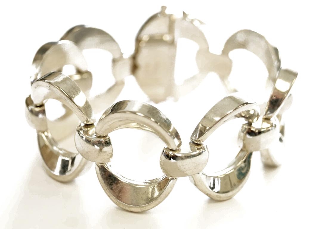 LOT 925 STERLING OVAL LINK BRACELETS. LENGTH 7"; WIDTH: LOT 925 STERLING OVAL LINK BRACELETS. LENGTH 7"; WIDTH 1"; 1.08 OZT