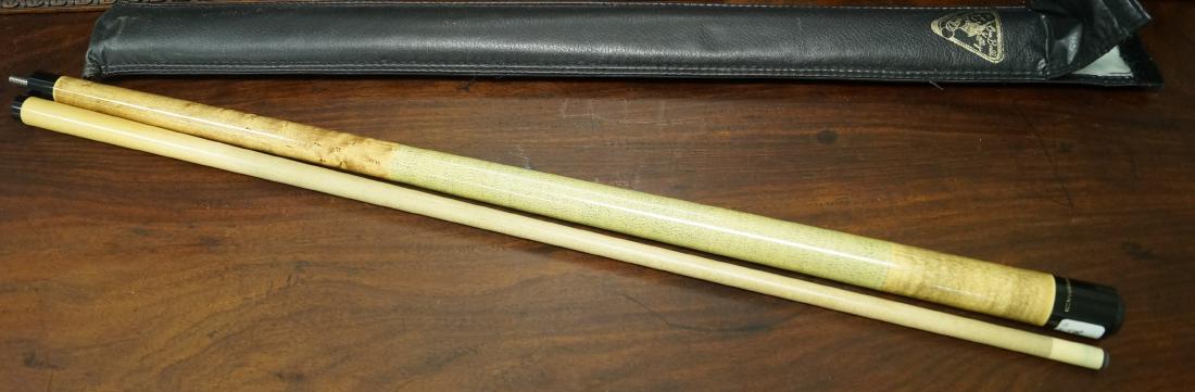 BOB MUCCI POOL CUE, SIGNED. 58" WITH SOFT CASE (1 of 2)