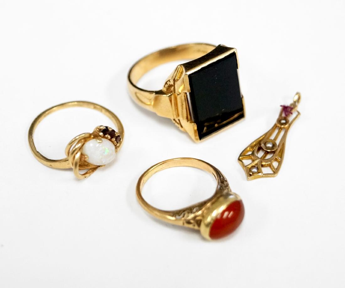 LOT (4) 10K YELLOW GOLD RINGS/LAVALIER INCLUDING ONYX, (1 of 1)