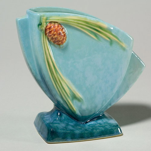 Roseville Wincraft vase, 272-6", pine cone motif
