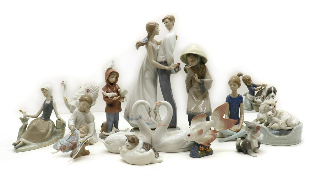 A collection of Lladro porcelain figures (1 of 4)