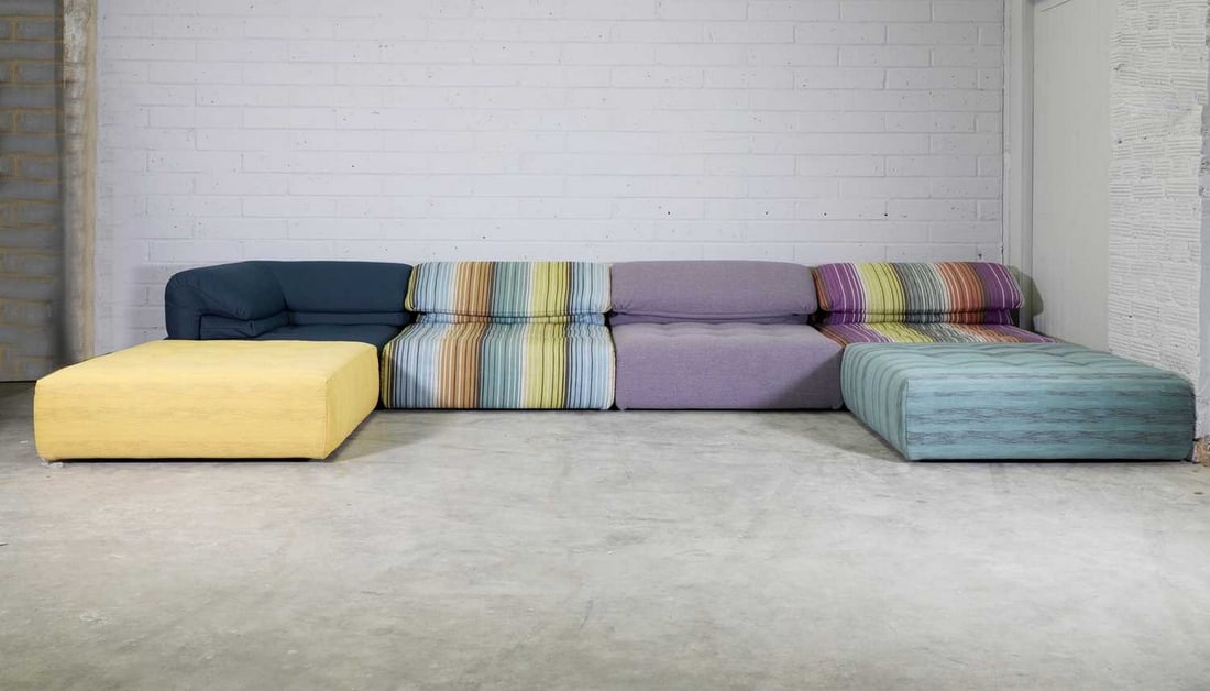 A Roche Bobois 'Voyage Immobile 2' six-piece corner suite, (1 of 7)