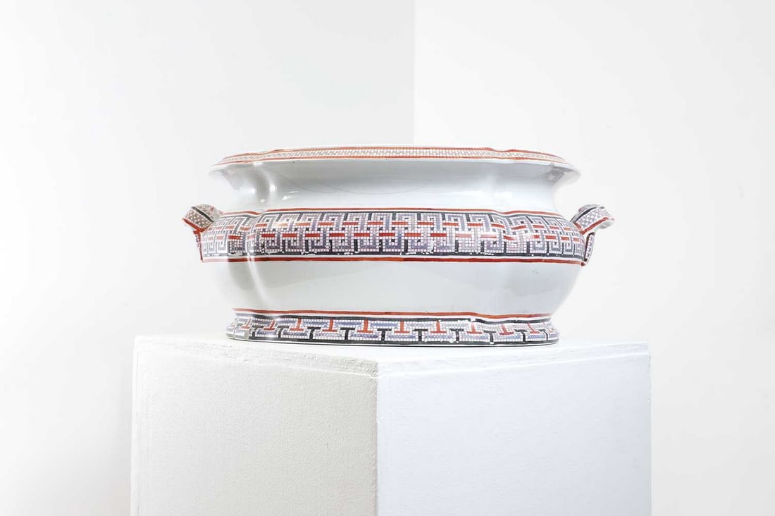 A Victorian glazed stoneware footbath by Copeland, (1 of 10)