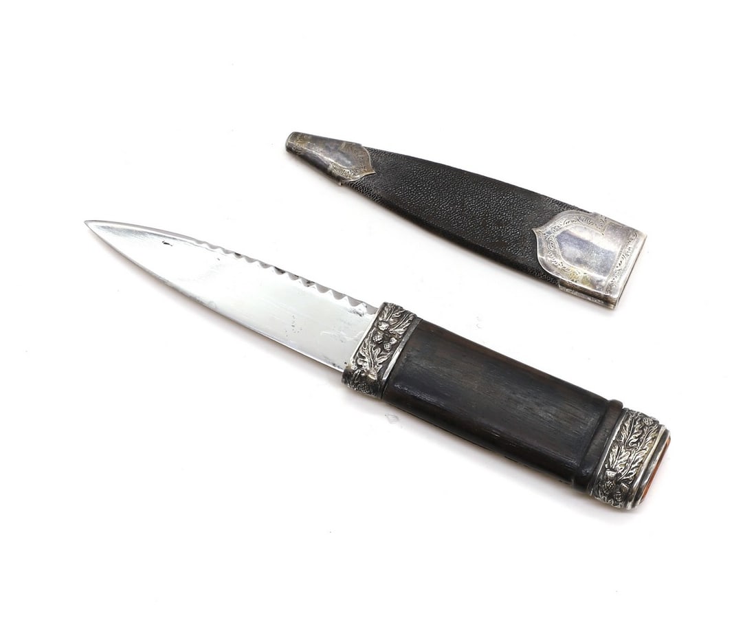 A sgian dubh (1 of 4)