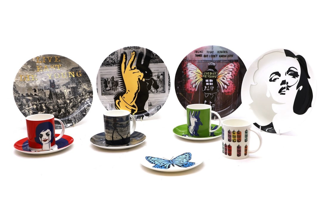 Pure Evil (b.1968) for Royal Doulton: Pure Evil (b.1968) for Royal Doulton four plates, 'Pure Evil in the Pillory', no. 394/2000, 'Bunny Fingers', no.356/2000, 'Beautiful Things' no.342/2000, 'Marilynmarlenedali', no.335/2000, all in orig