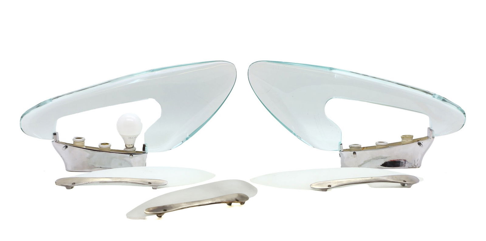 A pair of 'Le Cozze Model No. 1552' wall sconces, (1 of 4)