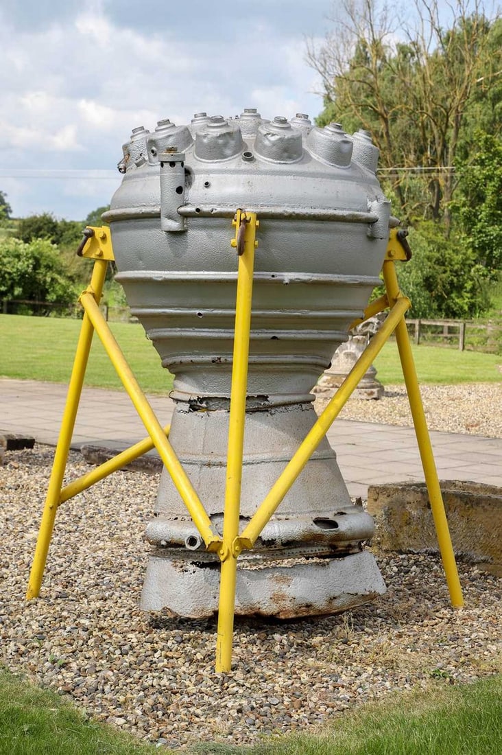 A Second World War V2 rocket combustion chamber and venturi wreckage, (1 of 20)