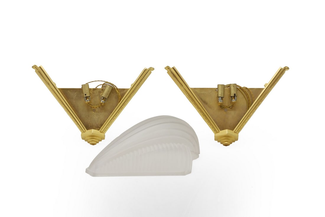 An Art Deco style ormolu wall light, (1 of 2)