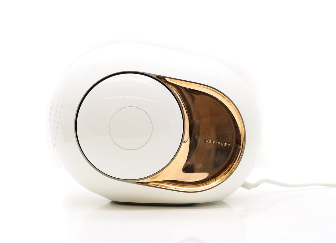 A Devialet 'Phantom' MX207 speaker (1 of 4)