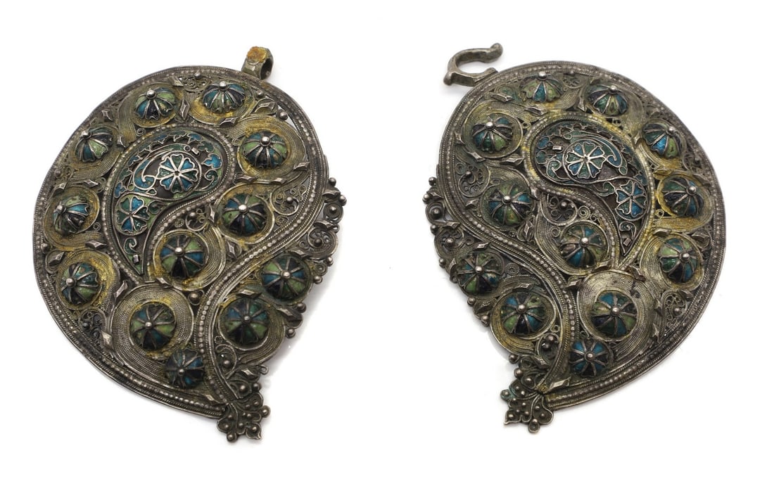 A Ottoman silver belt buckles (1 of 2)