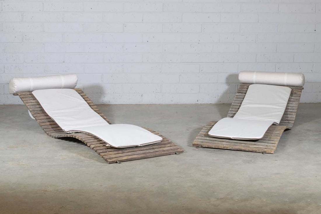 A pair of David Linley oak loungers, (1 of 3)