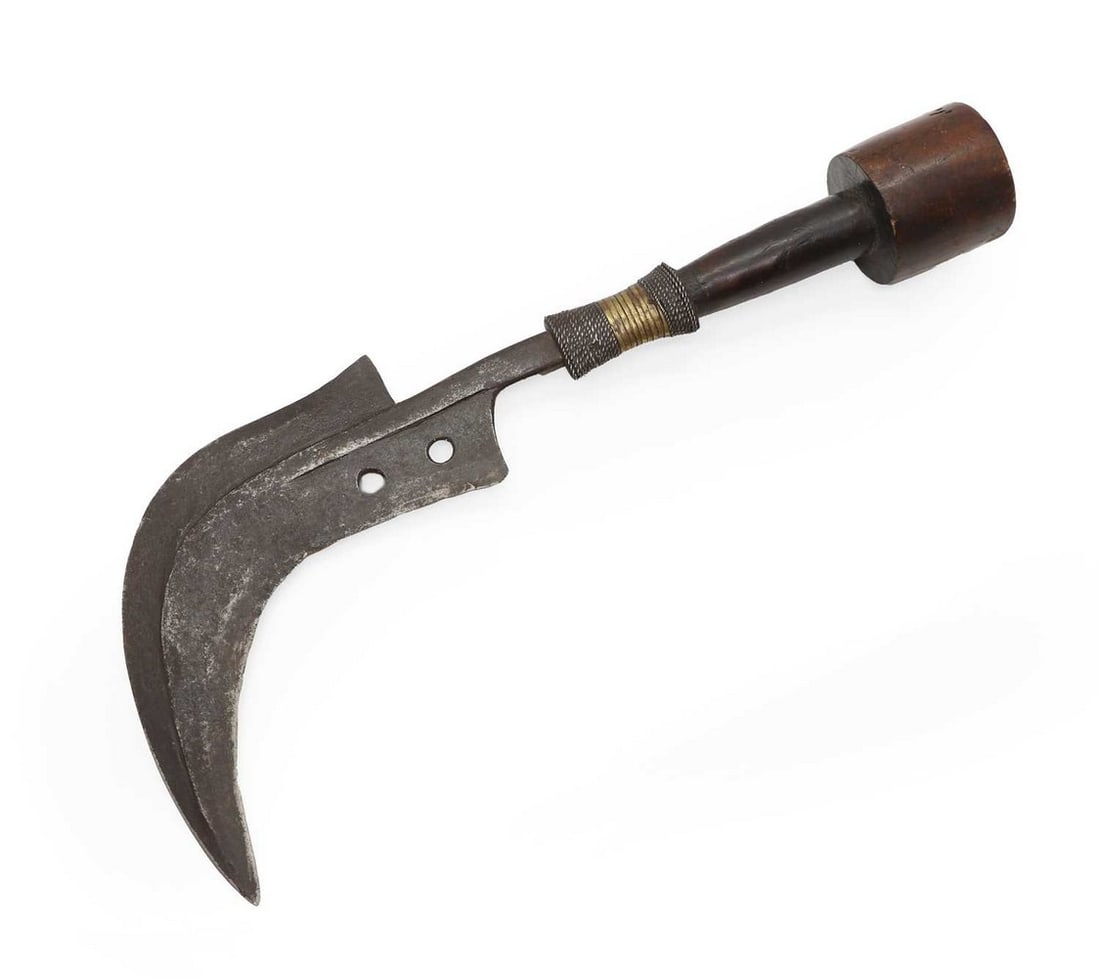 An African Kongo knife Mangbetu trumbash: An African Kongo knife Mangbetu trumbash Central African, 19th century Shipping Disclaimer Buyers must be aware of their country’s shipping and import policies regarding guns, knives, swords, an