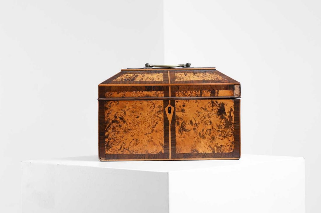 A George III mulberry tea caddy, (1 of 4)