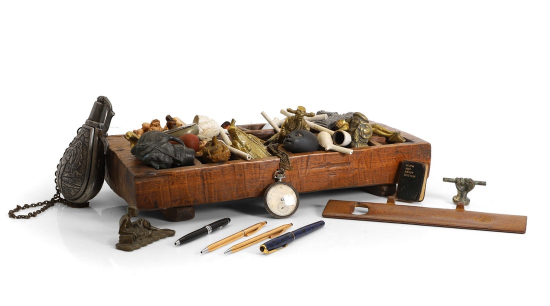 A collection of desk items, (1 of 3)