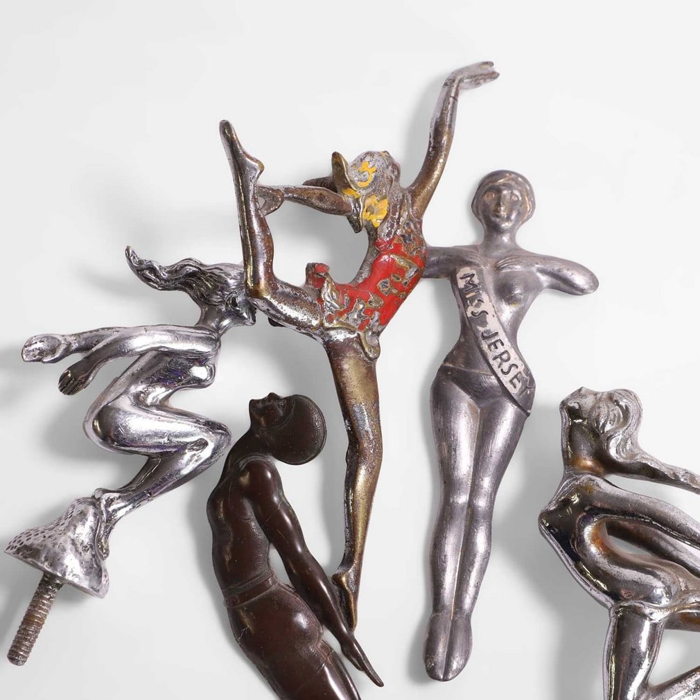 Car Mascots 'Bathing-Belles & Diving Girls', (1 of 3)