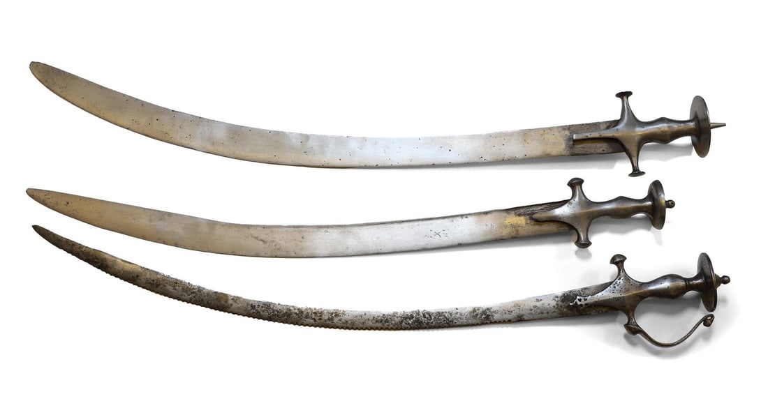 An Indian Tulwar sword, (1 of 2)