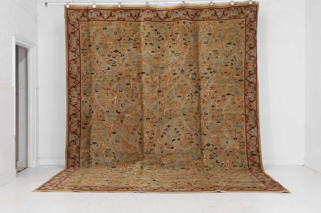 An Oushak-style wool carpet, (1 of 4)