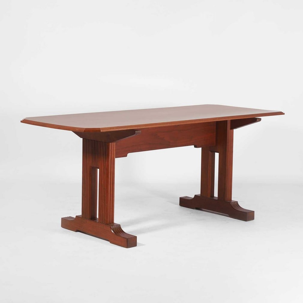 Betty Joel (1894-1985) for Token Works A walnut dining table (1 of 7)