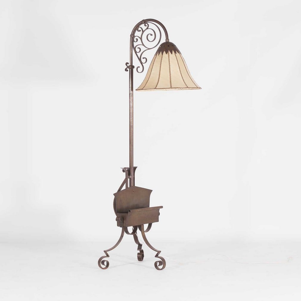 Dutch Art Deco An Amsterdam School floor lamp (1 of 4)