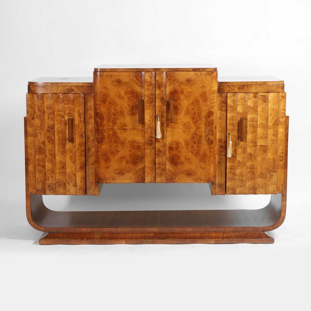 Art Deco A walnut sideboard (1 of 5)