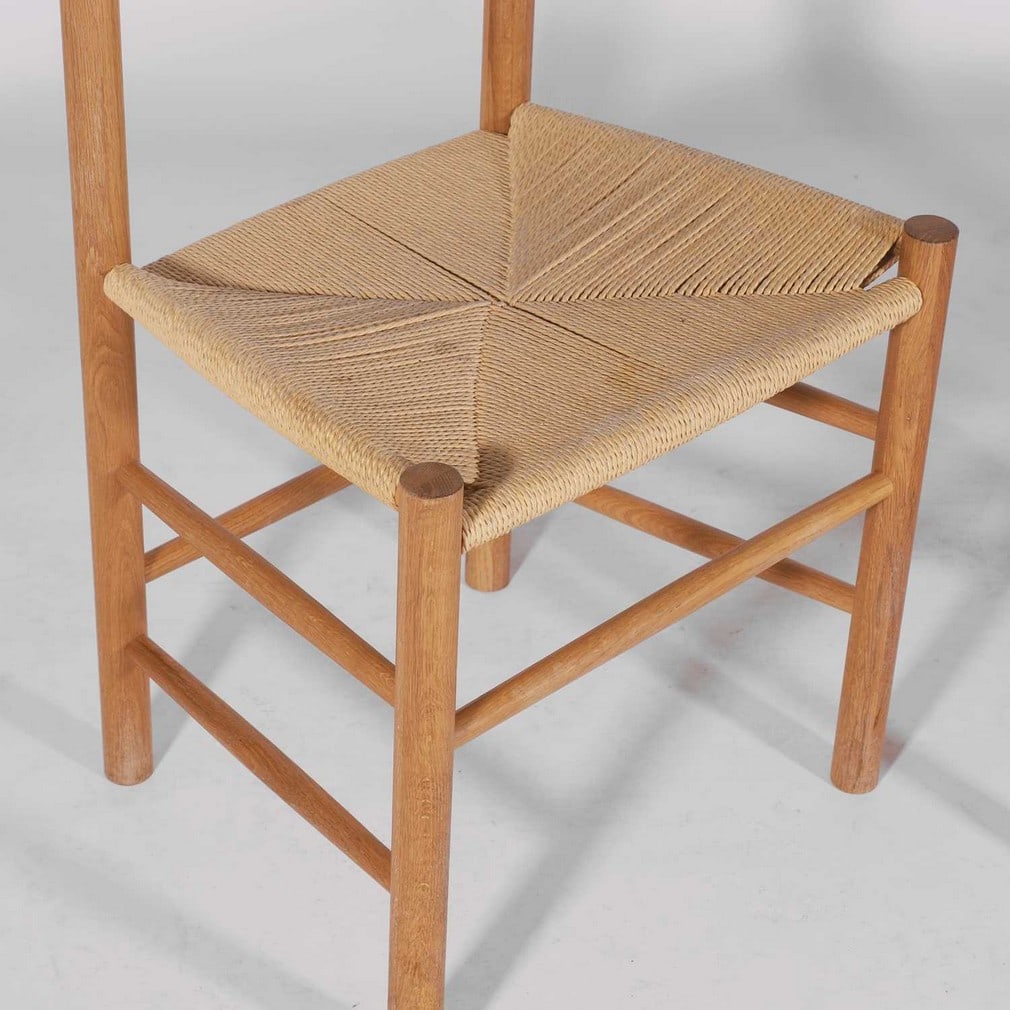 Børge Mogensen (Danish, 1914-1972) for Fredericia A pair of 'J39' dining chairs - 5