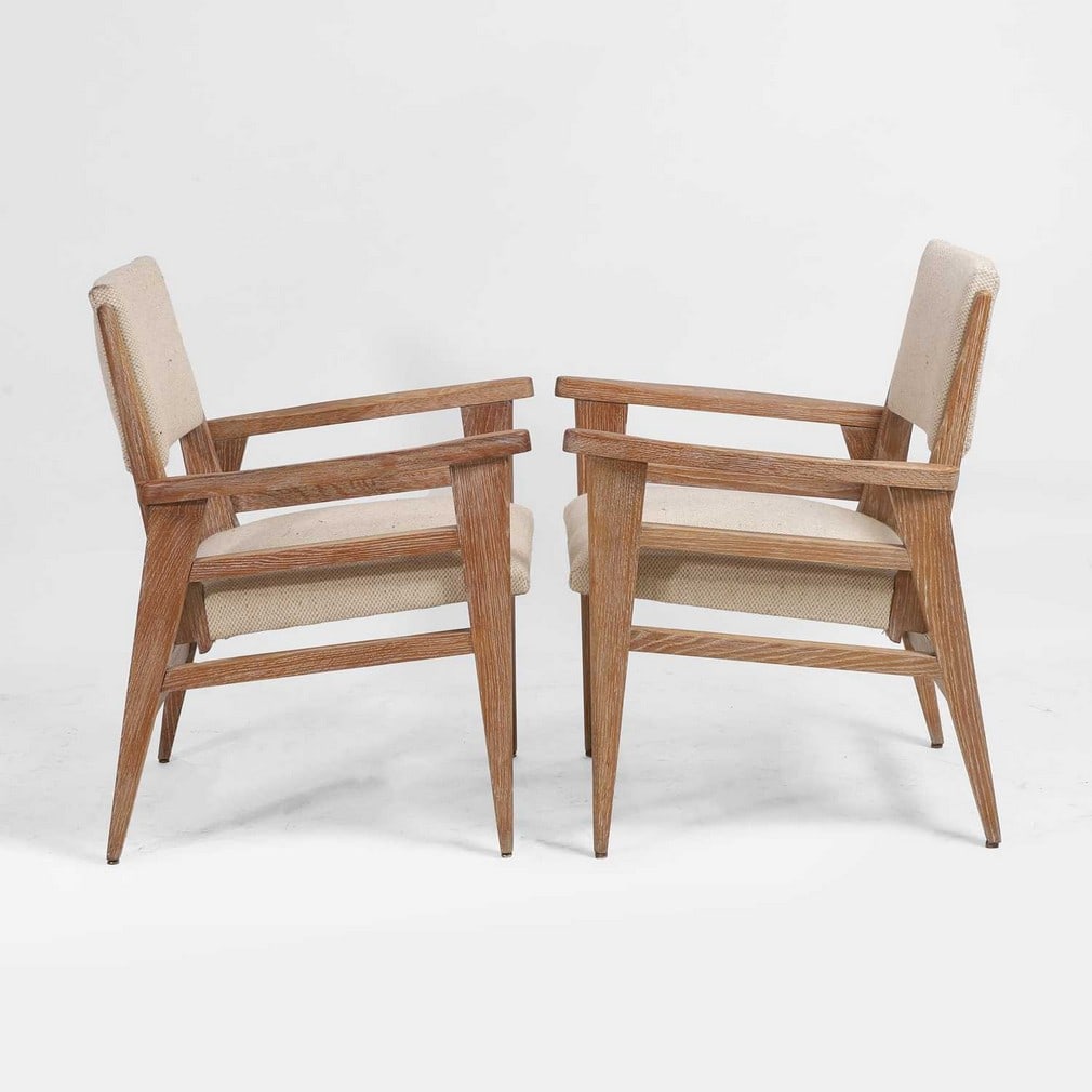 French A pair of limed oak low chairs or chauffeuses - 2