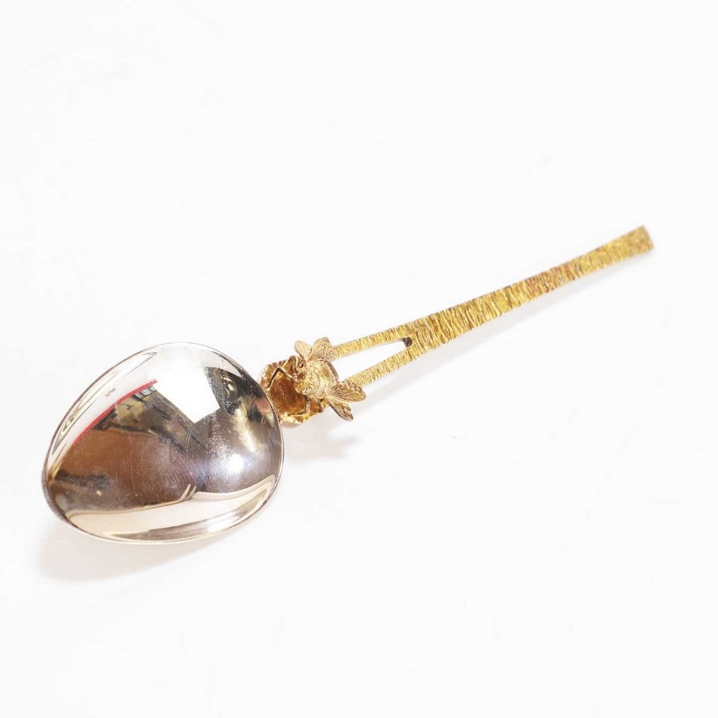 ▲ Stuart Devlin (Australian-British, 1931-2018) A silver and silver-gilt hook jam spoon (1 of 5)